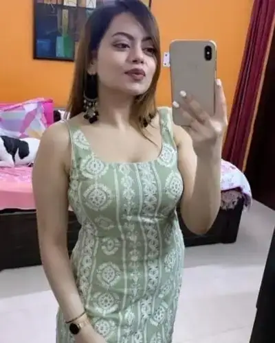 Call Girl in Arani